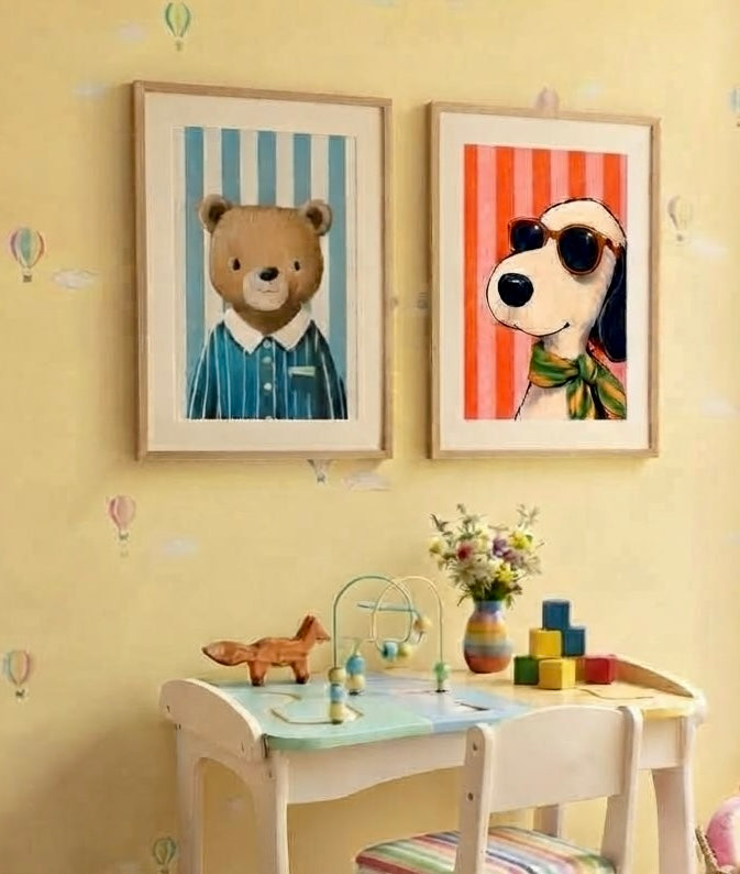 Affiches encadrées pour chambre d'enfant présentées ensemble en ambiance décoration murale