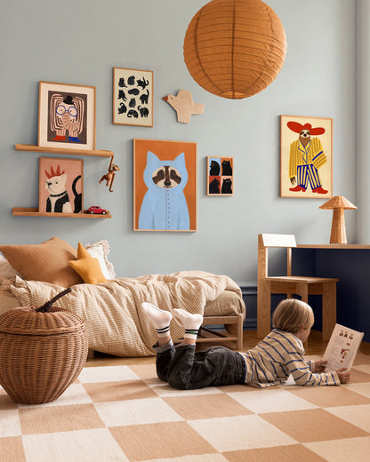 Affiches encadrées pour chambre d'enfant présentées ensemble en ambiance décoration murale