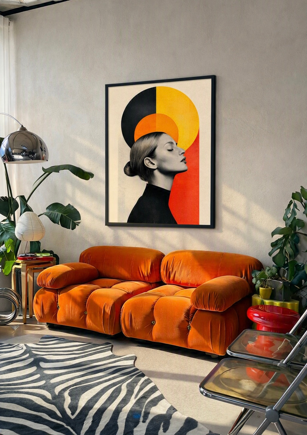 Ambiance intérieure avec l'affiche portrait profil encadrée au mur